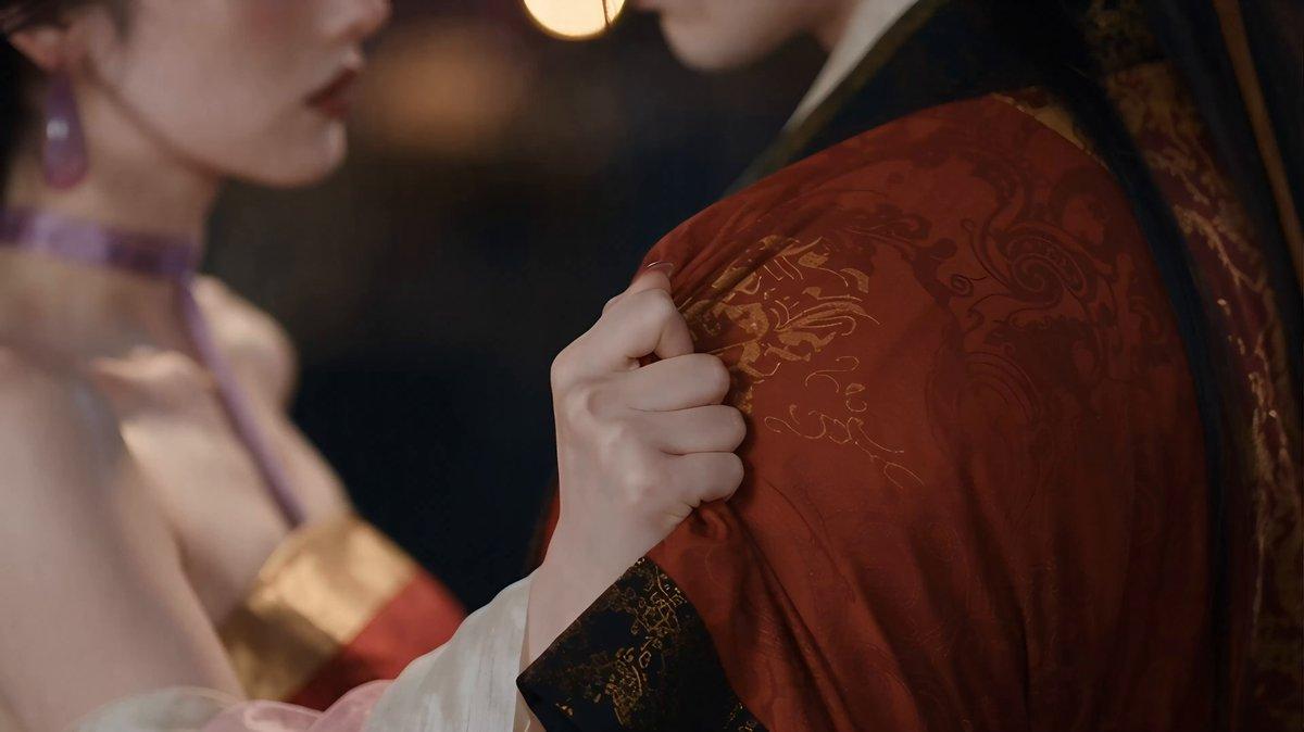 Seedance 2.5 prompt example — King Zhou Palace Drama Scene